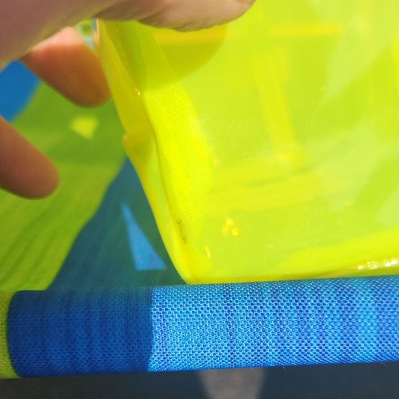 ✨️Drunk Elephant Neon Yellow Clear Cosmetic Pouch with White Strap - Picture 12 of 17